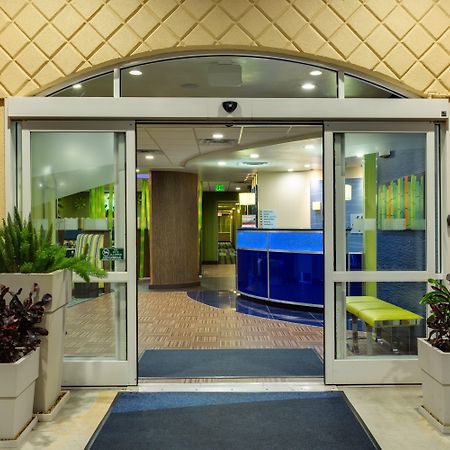 Holiday Inn Express & Suites Plant City By Ihg Exterior foto